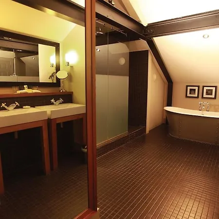 Du Vin&bistro 4*